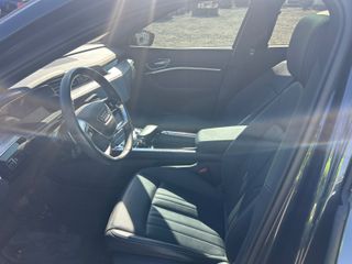 2022 Audi e-tron Premium Plus quattro - Interior Front Seat Image